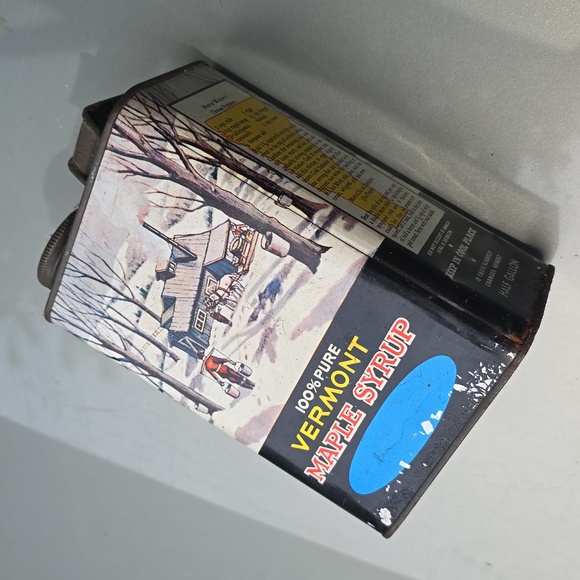 Vintage Vermont Maple Syrup Tin Can Bottle half gallon w recipes Decor - Picture 3 of 9